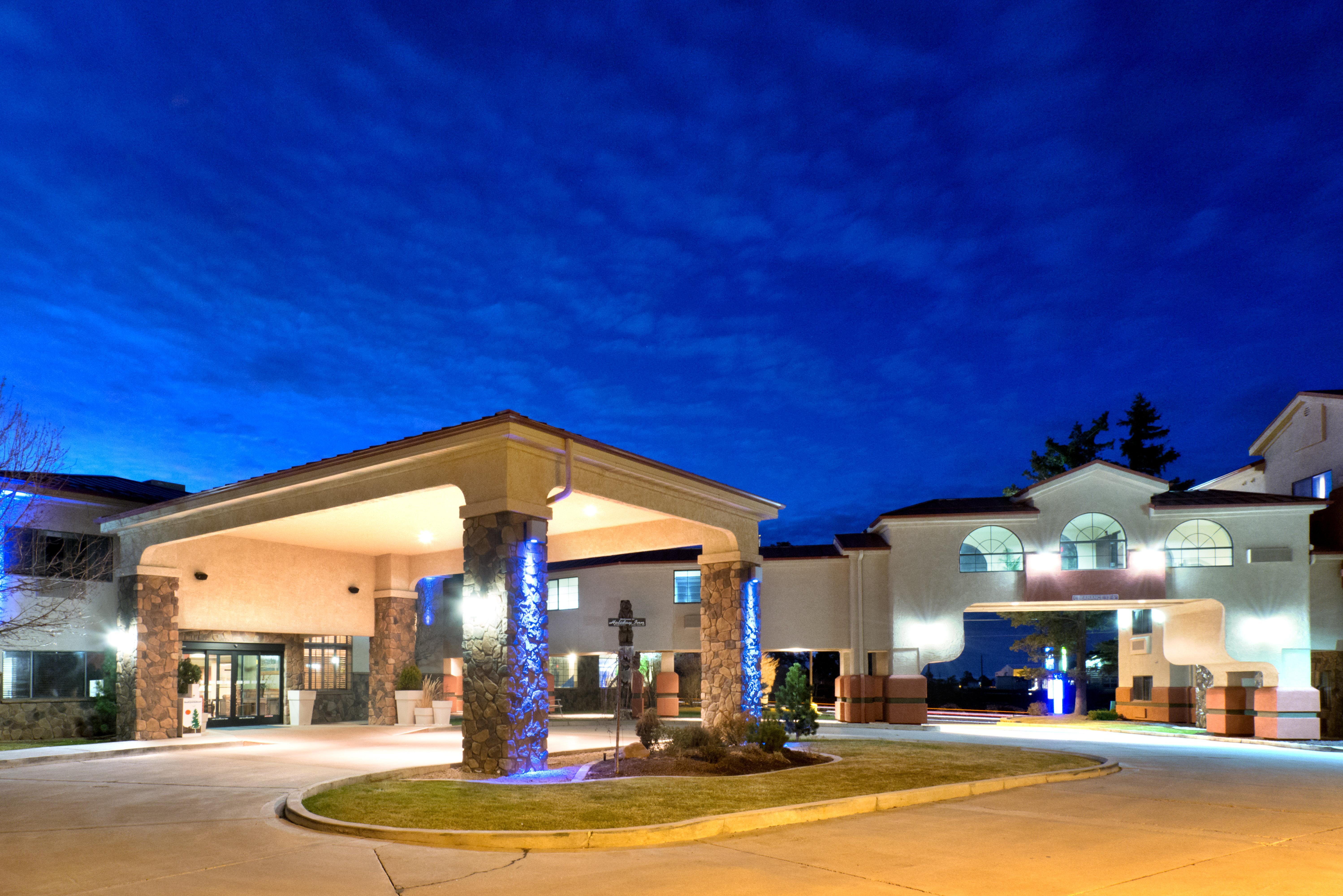 Holiday Inn Express Show Low By Ihg Exterior foto