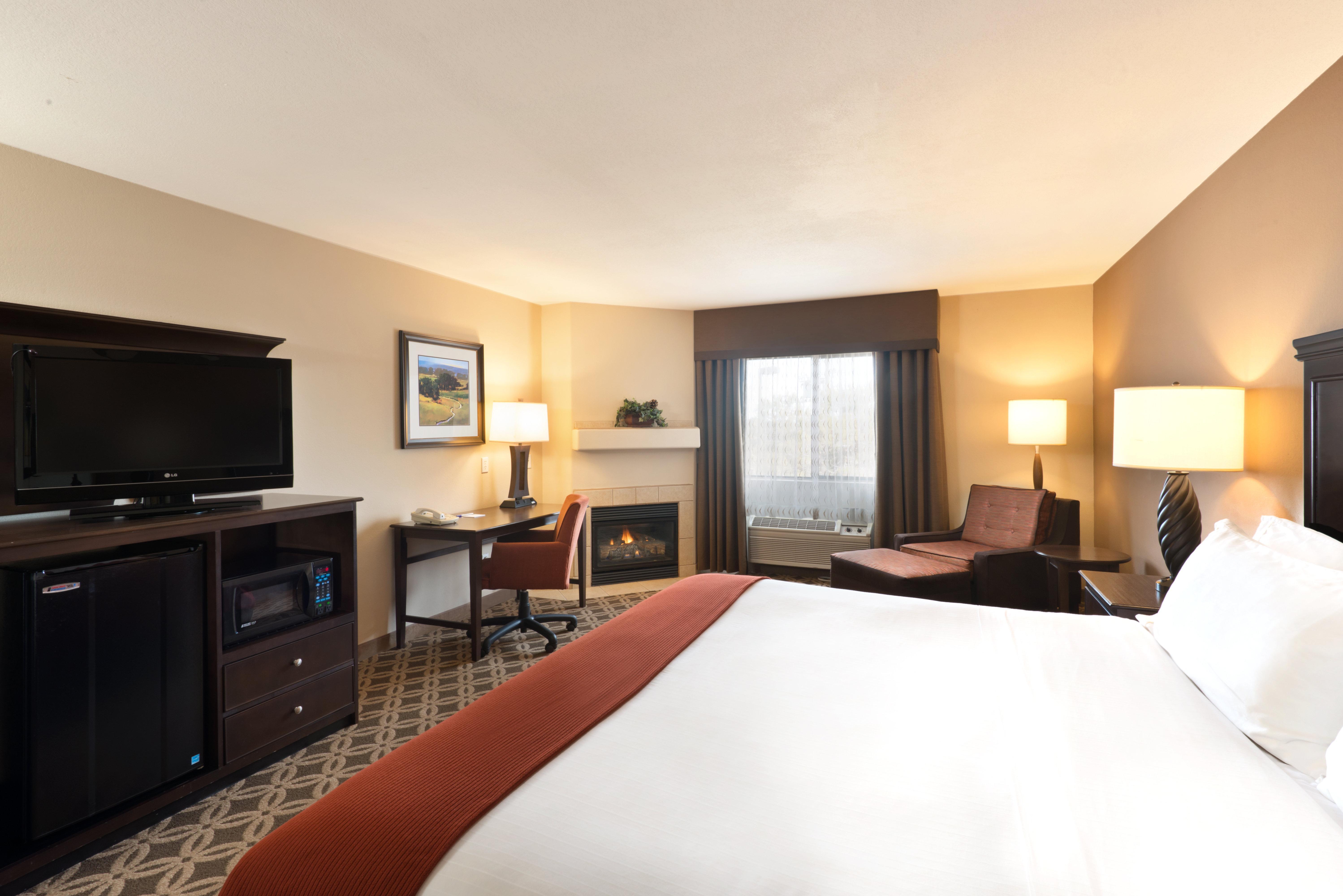 Holiday Inn Express Show Low By Ihg Exterior foto